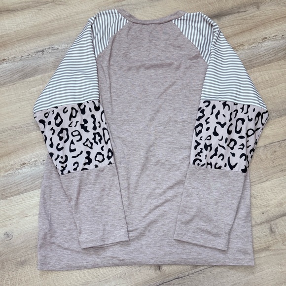 Long sleeve maternity top - Picture 5 of 6